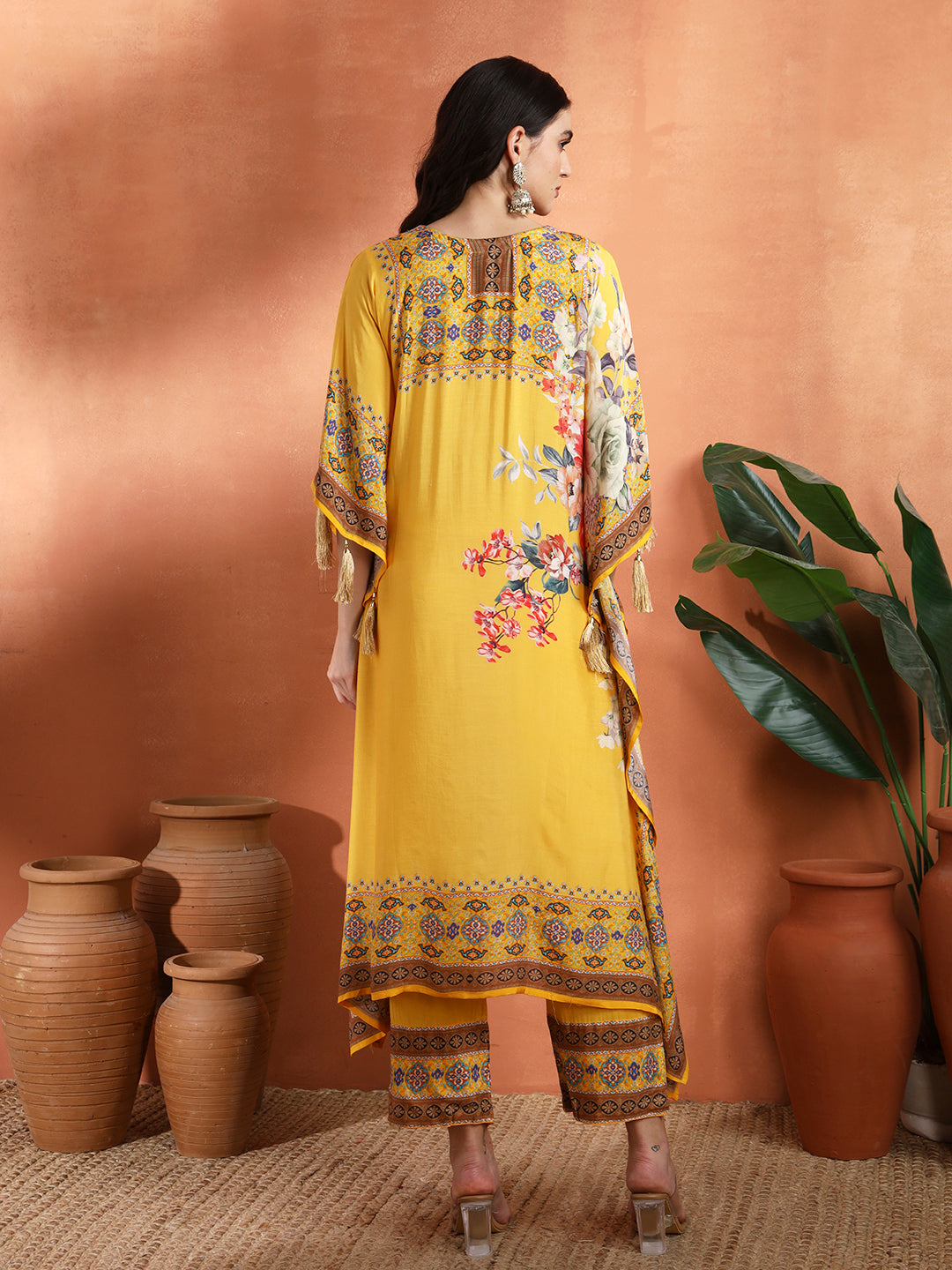 Women Floral Embroidered Kaftan Kurta with Trousers