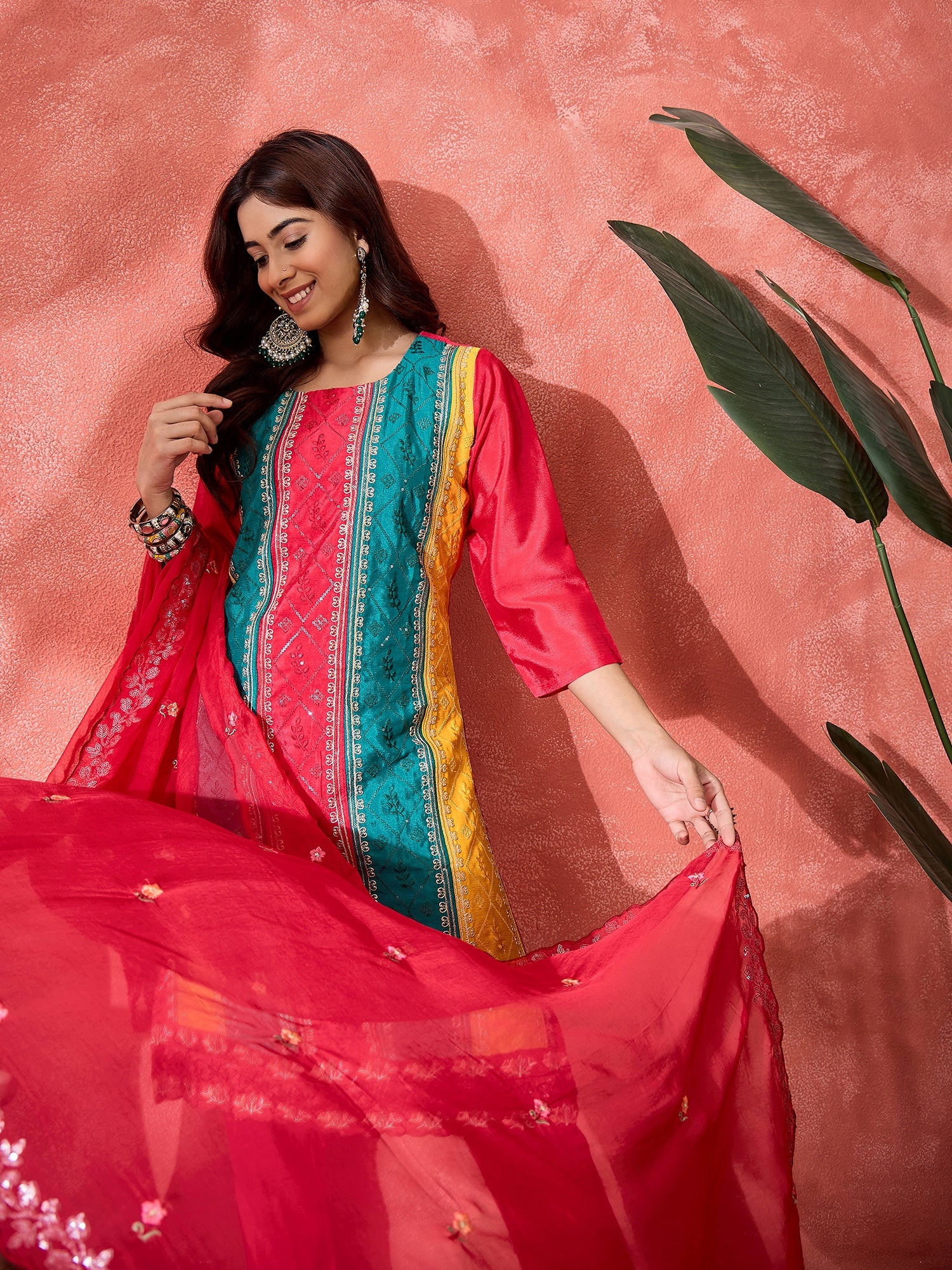 Women Women Ethnic Motifs Embroidered Straight Panelled Kurta with Trousers & Dupatta