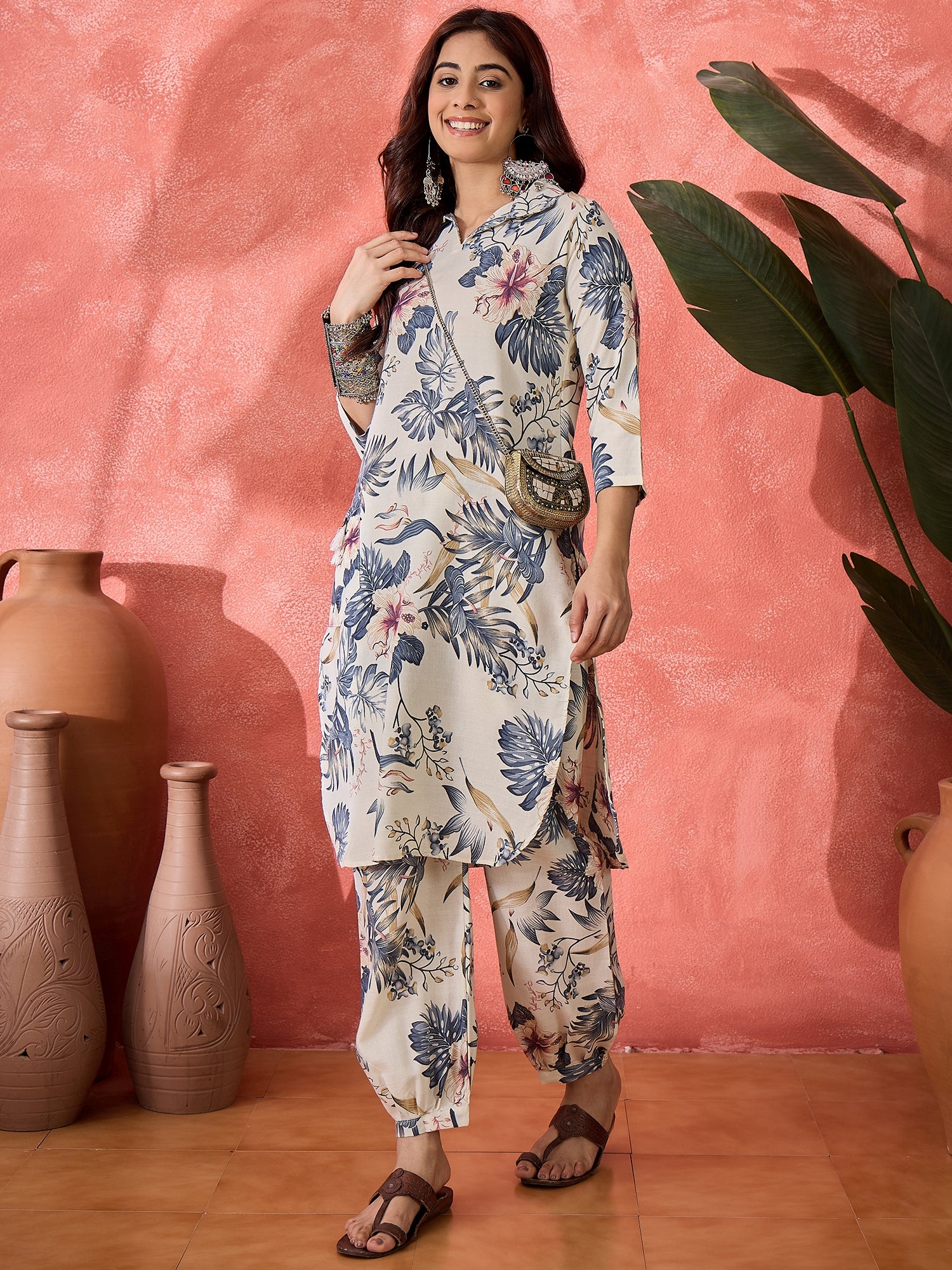 Women Women Printed Shirt Collar Neck Kurta With Trouser Set